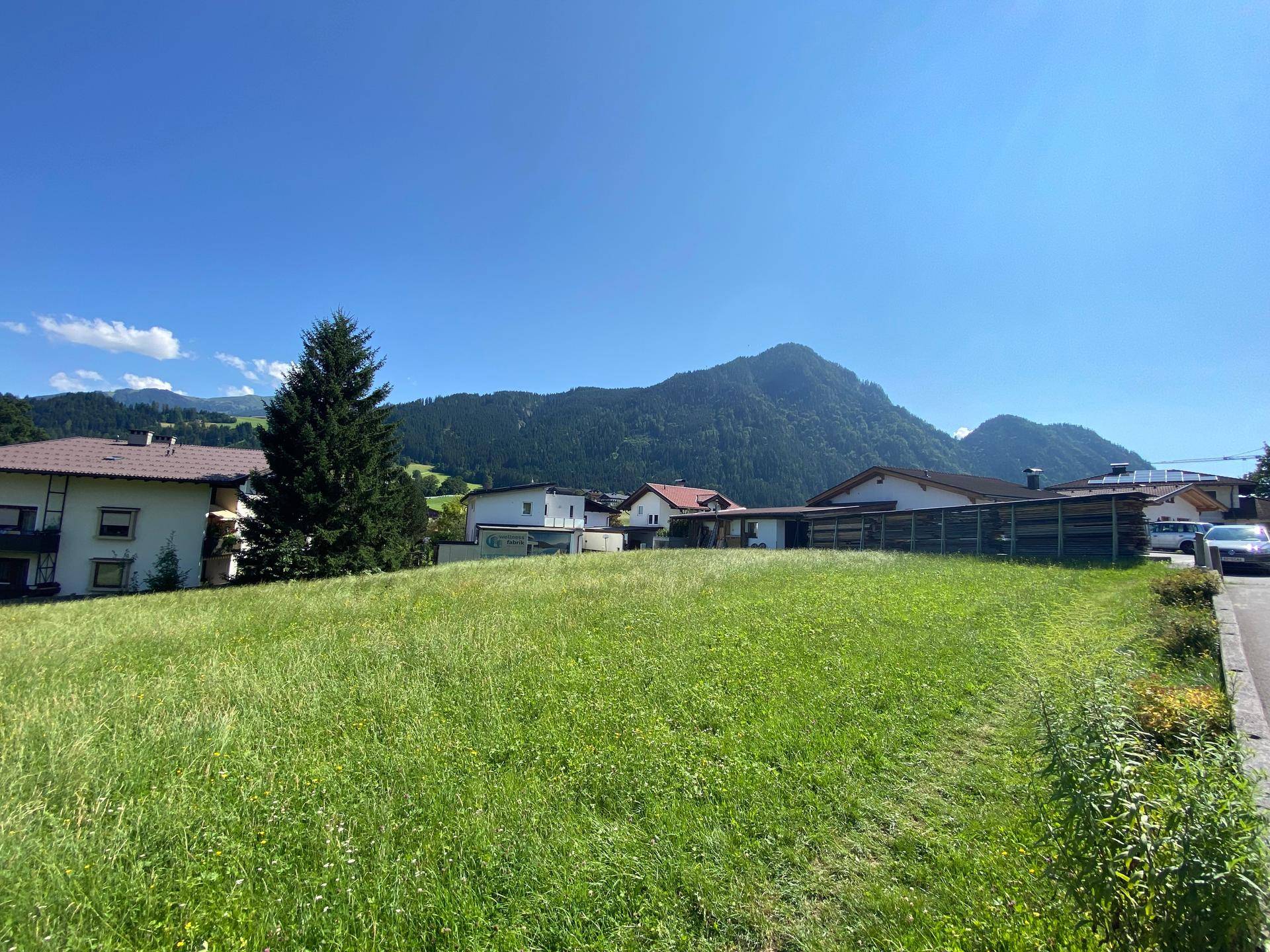 Sonniges Grundstück