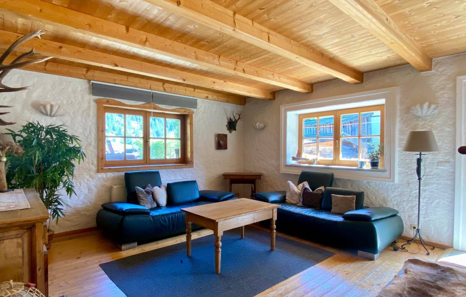 Großes Wohnzimmer