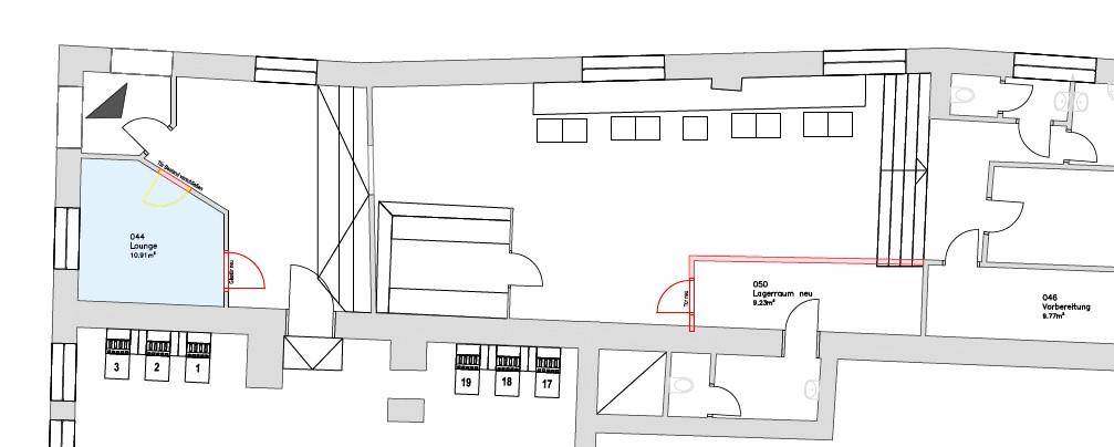 Detaillierter Grundriss mit Lounge-Bereich, Lagerraum und weiteren Funktionsräumen.