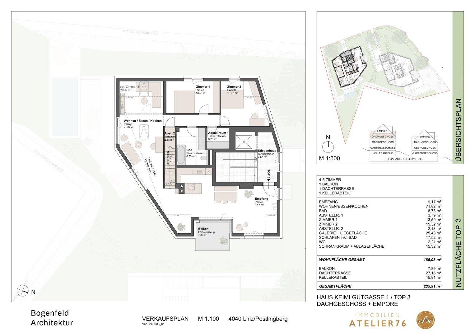 Grundrissplan des Dachgeschosses mit Empore, zeigt die Raumaufteilung und einen Balkon.