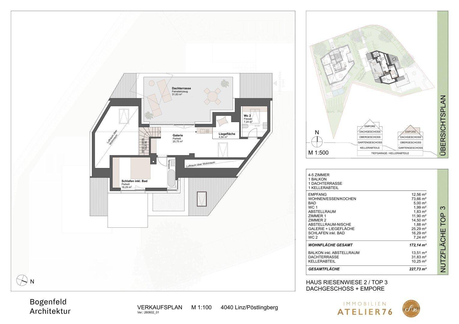 Grundrissplan der Empore mit Dachterrasse, Schlafzimmer und Bad.