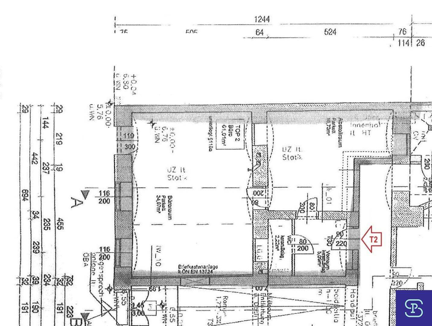 Detaillierter Grundriss eines Büro-Top-2 mit separatem WC und Abstellraum.