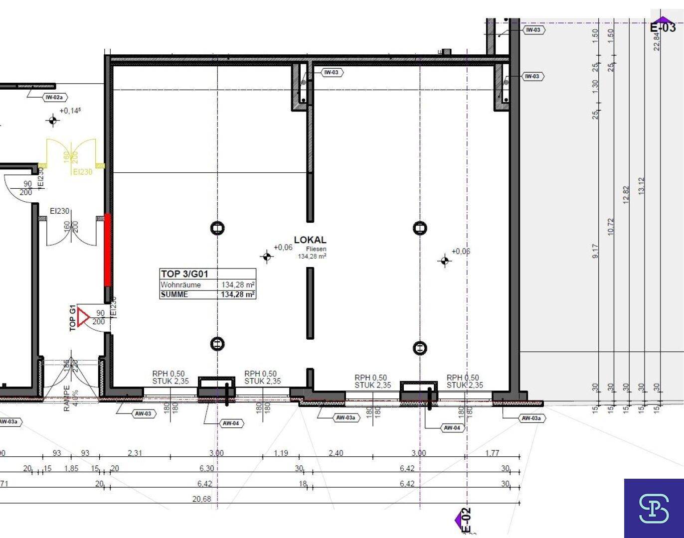 Grundriss eines Gewerberaums mit offener Gestaltung, großen Fensterfronten und einer Rampe für den Zugang.