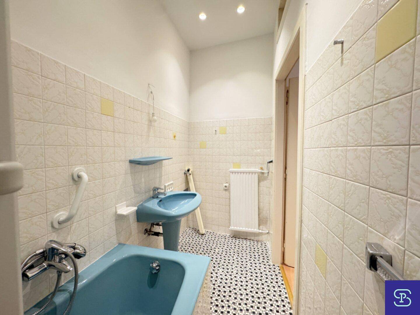 Bad mit Wanne