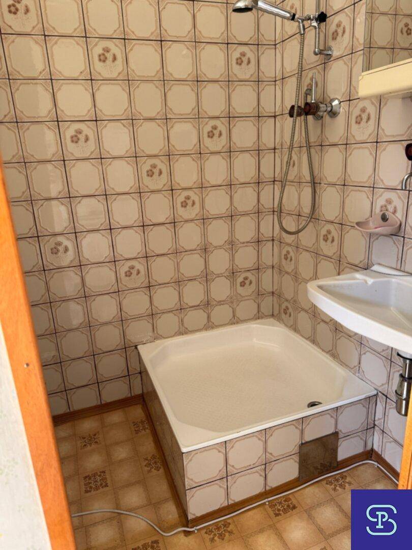 Bad mit Dusche
