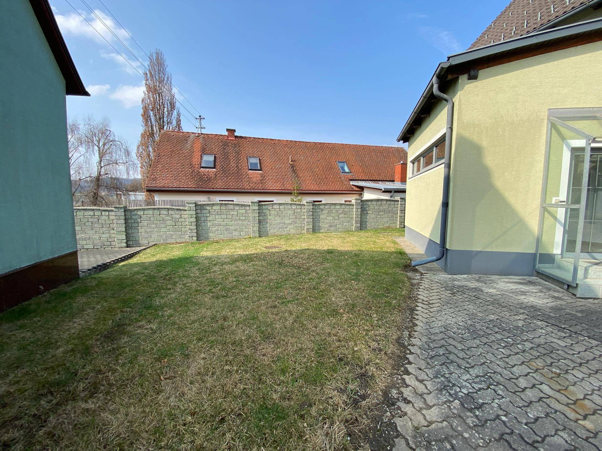 Charmantes Einfamilienhaus mit Garten, Balkon &amp; Garage in St. Ruprecht an der Raab zu vermieten! – pohled 3