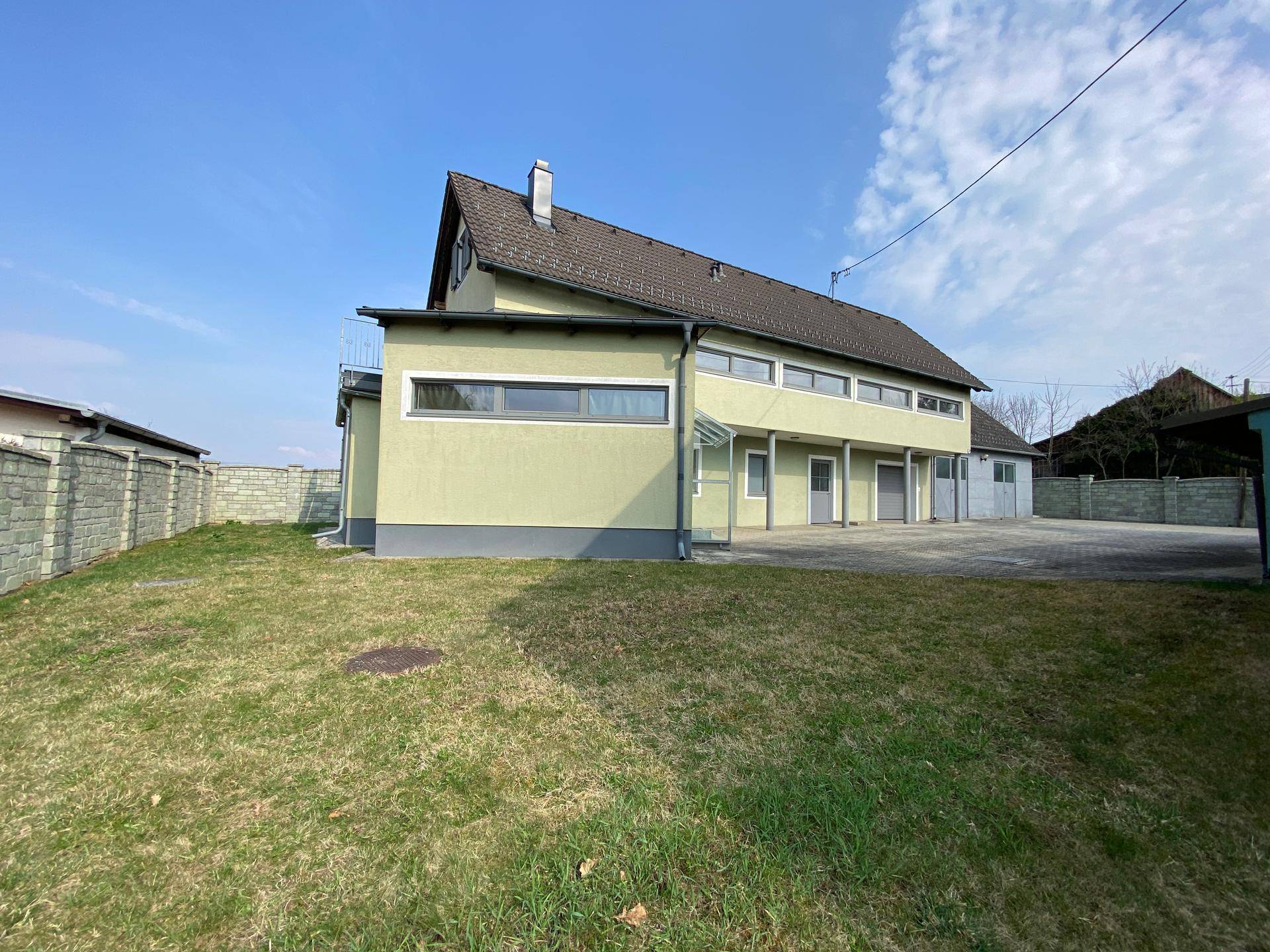 Charmantes Einfamilienhaus mit Garten, Balkon &amp; Garage in St. Ruprecht an der Raab zu vermieten! – pohled 2