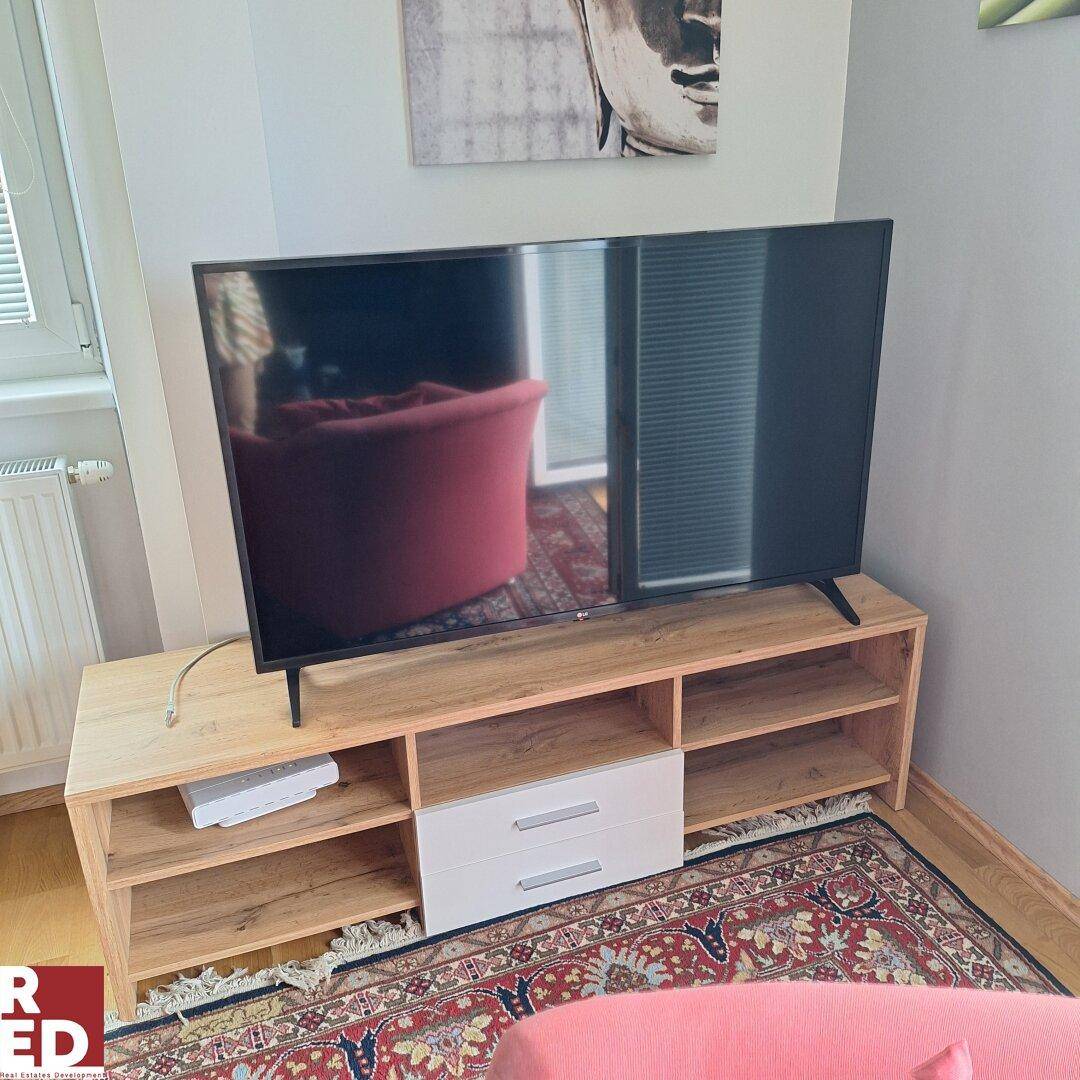 großer TV