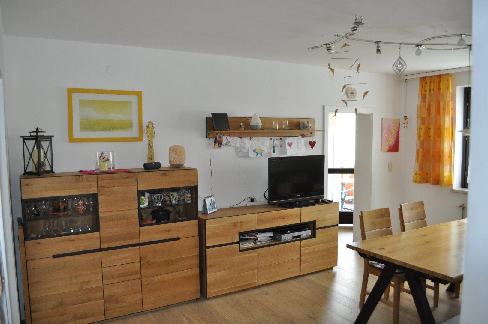 TOP SANIERTE 4 ZIMMERWOHNUNG MIT TIEFGARAGE IN BESTLAGE! - Ansicht 6