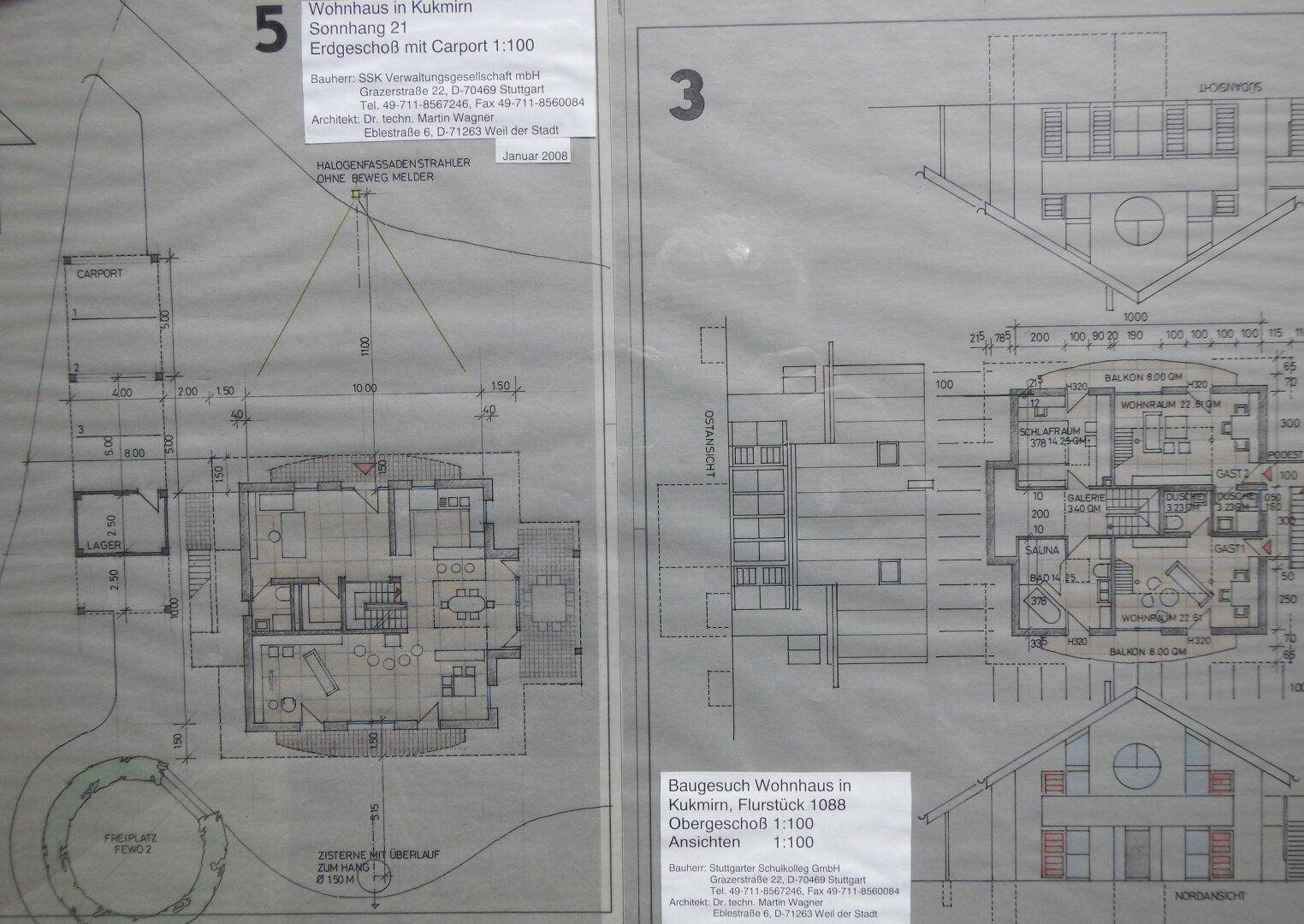 Grundrisse und Ansichten eines Wohnhauses mit Carport und Sauna in ländlicher Umgebung.