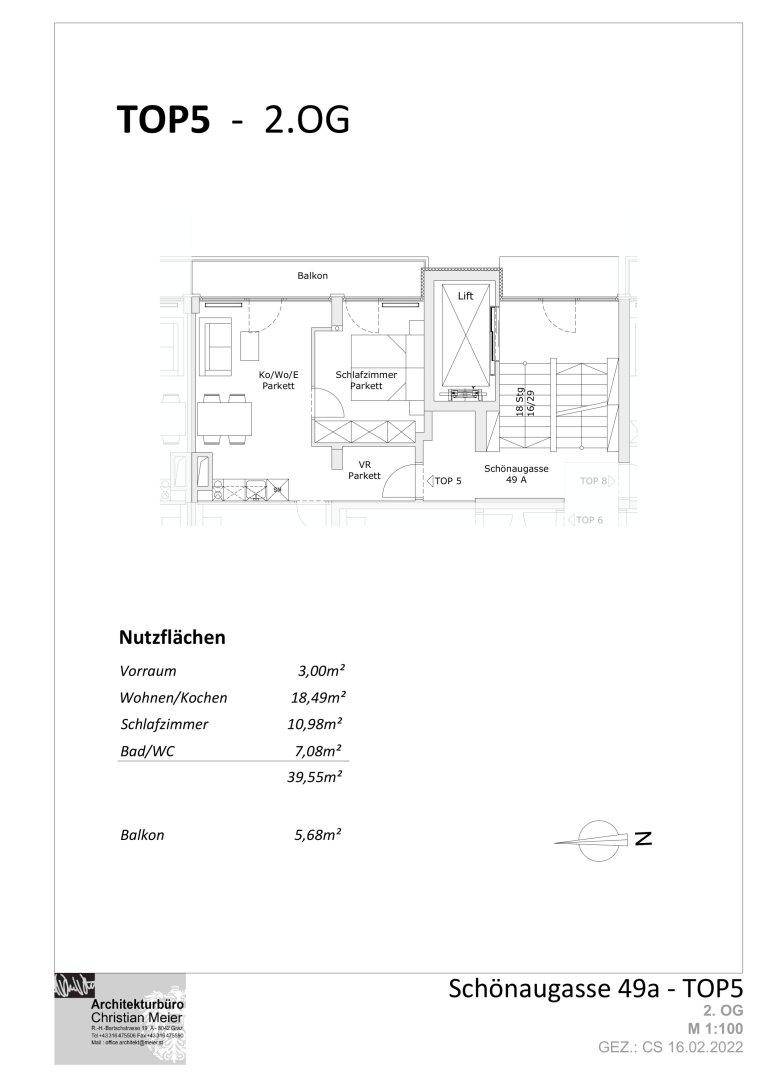 Grundriss der Wohnung TOP5 im zweiten Obergeschoss mit Balkon und Liftzugang.