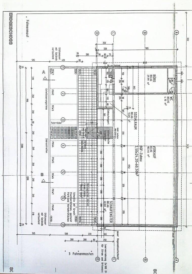 Grundriss des Erdgeschosses mit Verkaufsfläche, Büro und Sozialraum.