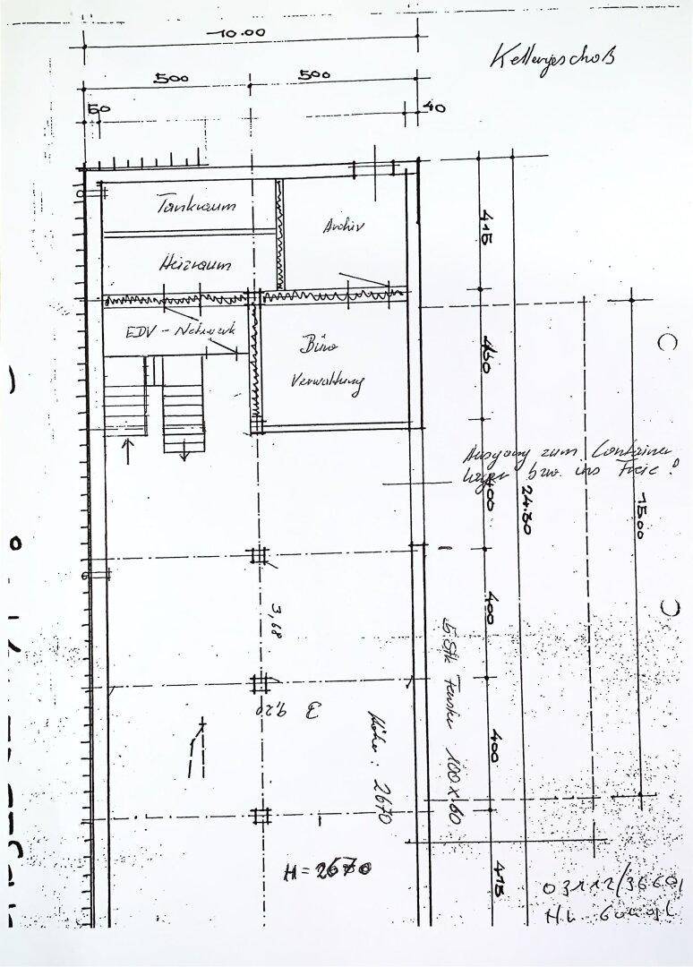 Grundriss des Kellergeschosses mit Tankraum, Heizraum, EDV-Netzwerk und Verwaltungsbüro.