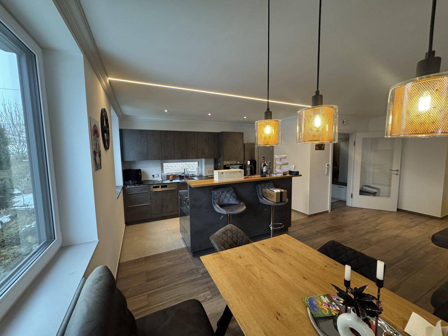 Geräumiges Wohnhaus mit Wohlfühlfaktor ...! Moderner Zubau und herrlicher Garten ...! – pohled 5