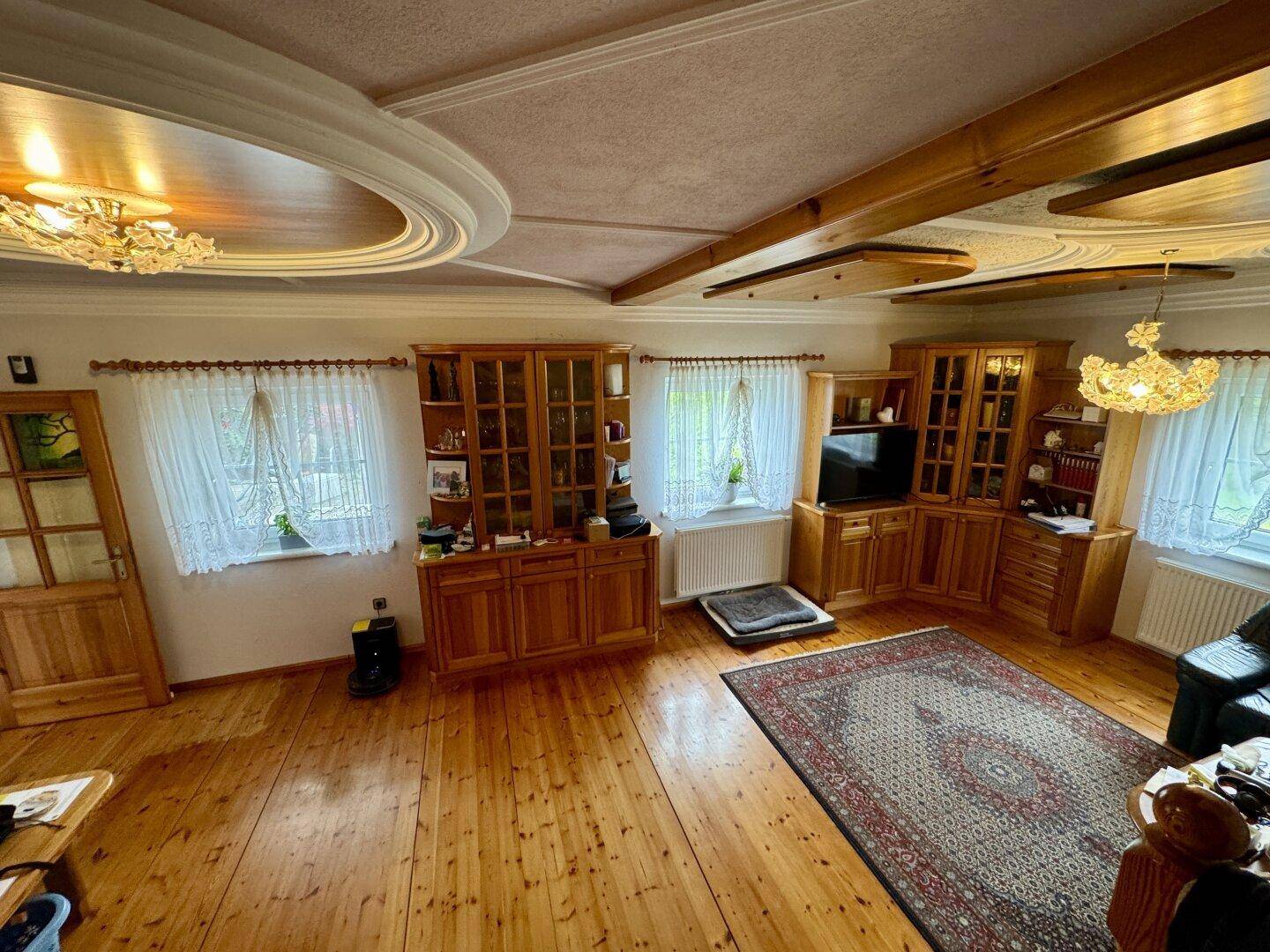 Ruhig gelegenes Einfamilienhaus mit viel Platz &amp; Weitblick …! - Ansicht 4