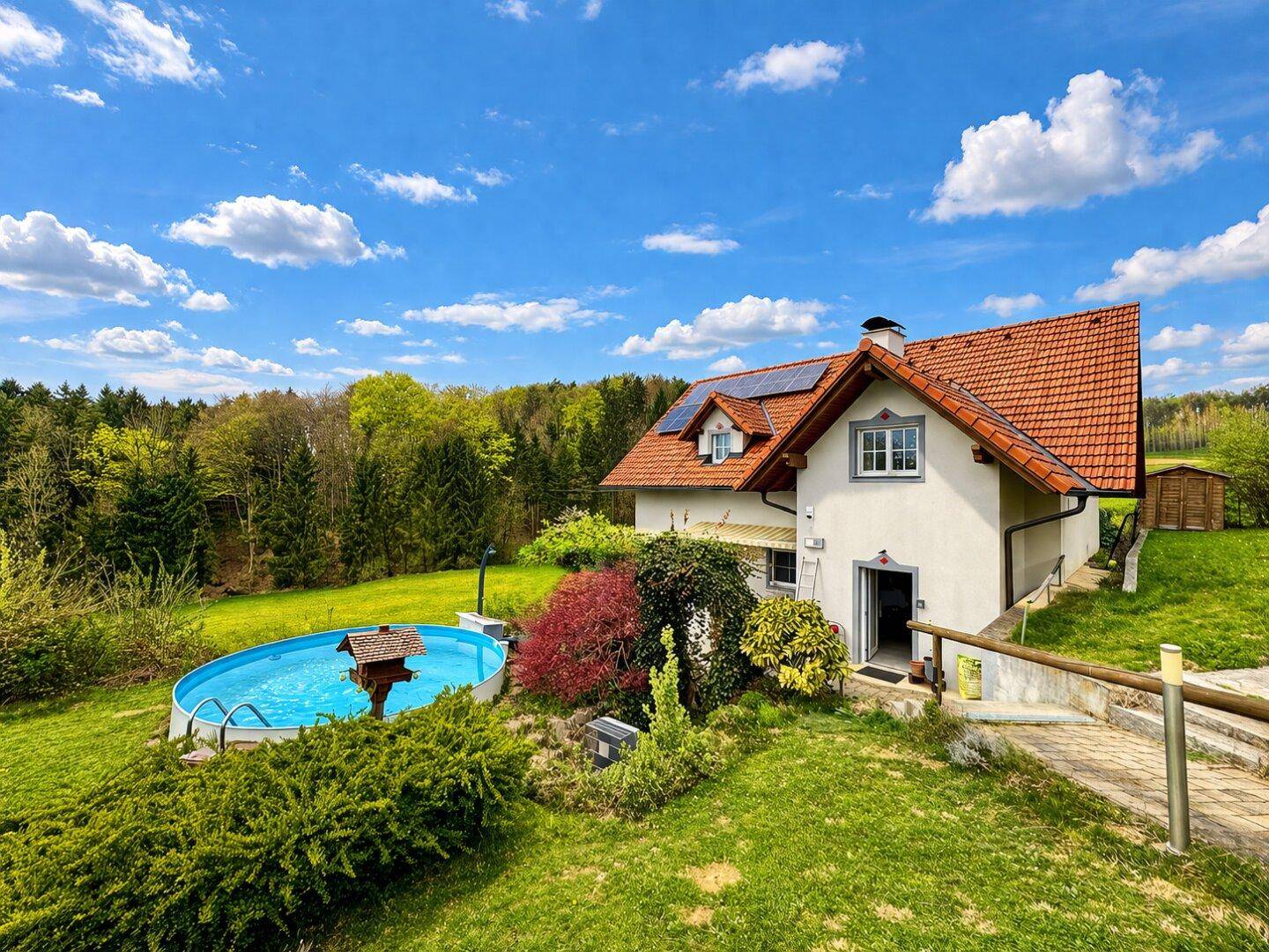Ruhig gelegenes Einfamilienhaus mit viel Platz &amp; Weitblick …! - Ansicht 2