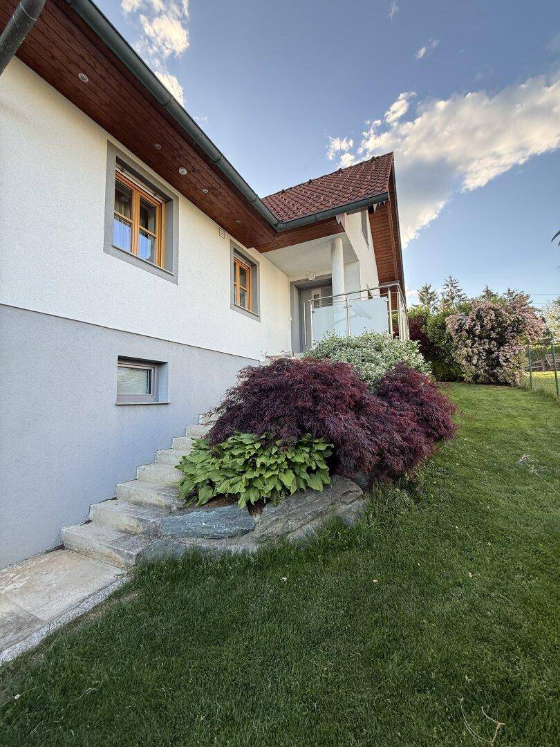 Ihr neues Zuhause, mit Pool, Garten und viel Platz zur Entfaltung! - Ansicht 2