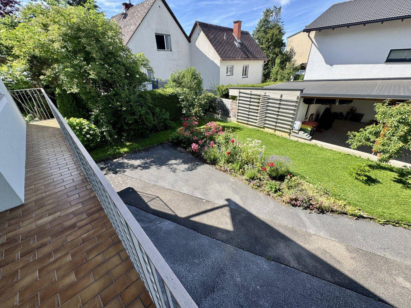 Viel Platz für Familie oder Generationenwohnen – Wohnhaus mit sonnigem Grundstück in ruhiger Lage ...! - Mehr