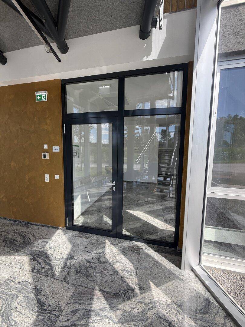 +++ ecobase +++ Lichtdurchflutete EG Bürofläche mit ca. 115 m² zu vermieten! - Ansicht 2