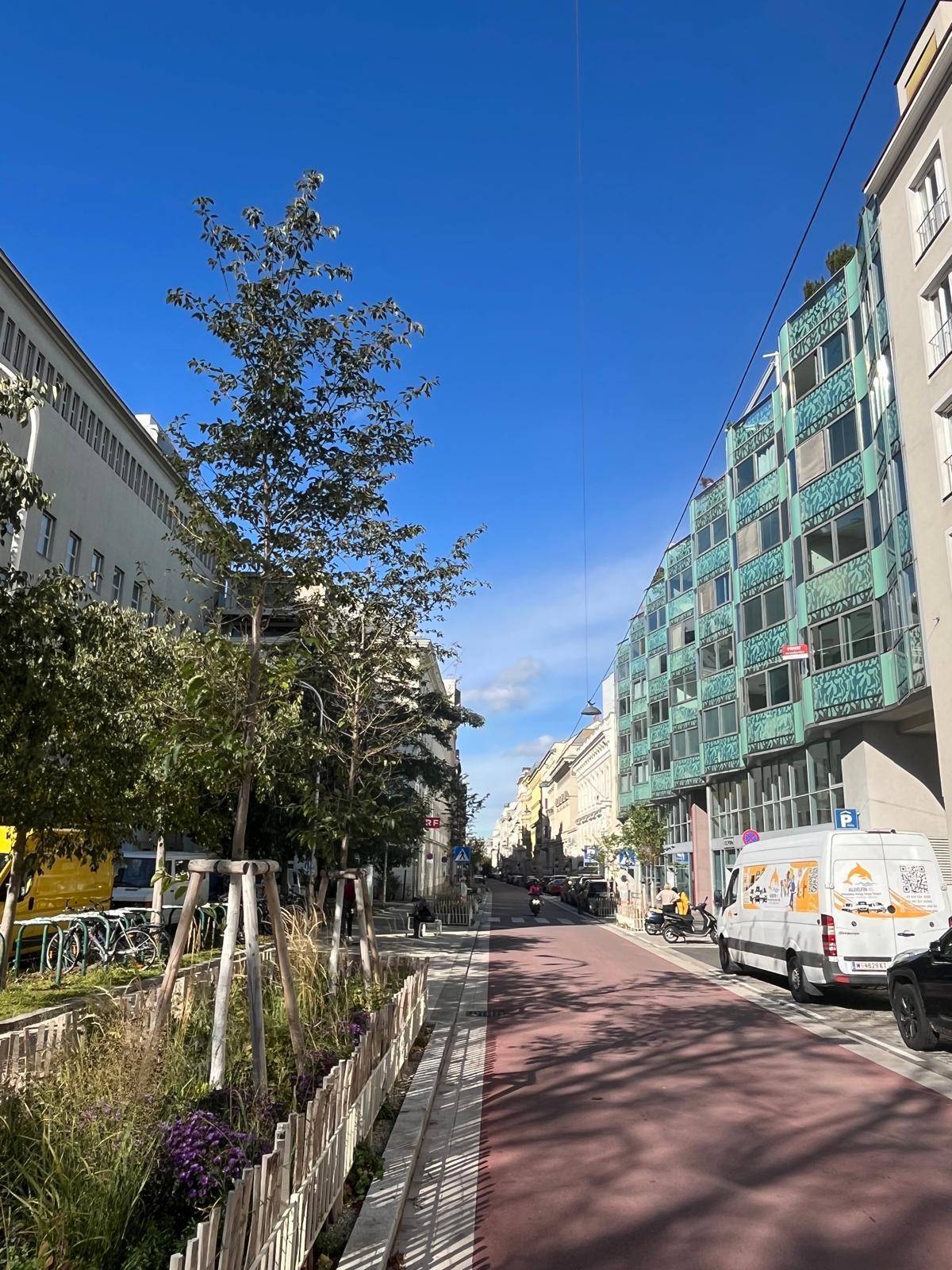 Privat Verkauf Argentinierstrasse/ Karlsplatz! Renovierte 107qm sonnige ruhige barrierefreie Eigentumswohnung mit 8200qm privatem Park und Garage Keine Makler! - Ansicht 3