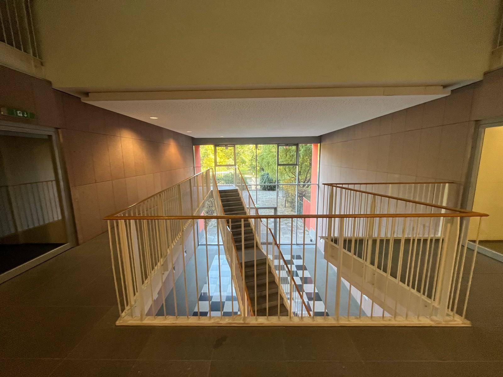 Privat Verkauf Argentinierstrasse/ Karlsplatz! Renovierte 107qm sonnige ruhige barrierefreie Eigentumswohnung mit 8200qm privatem Park und Garage Keine Makler! - Ansicht 5