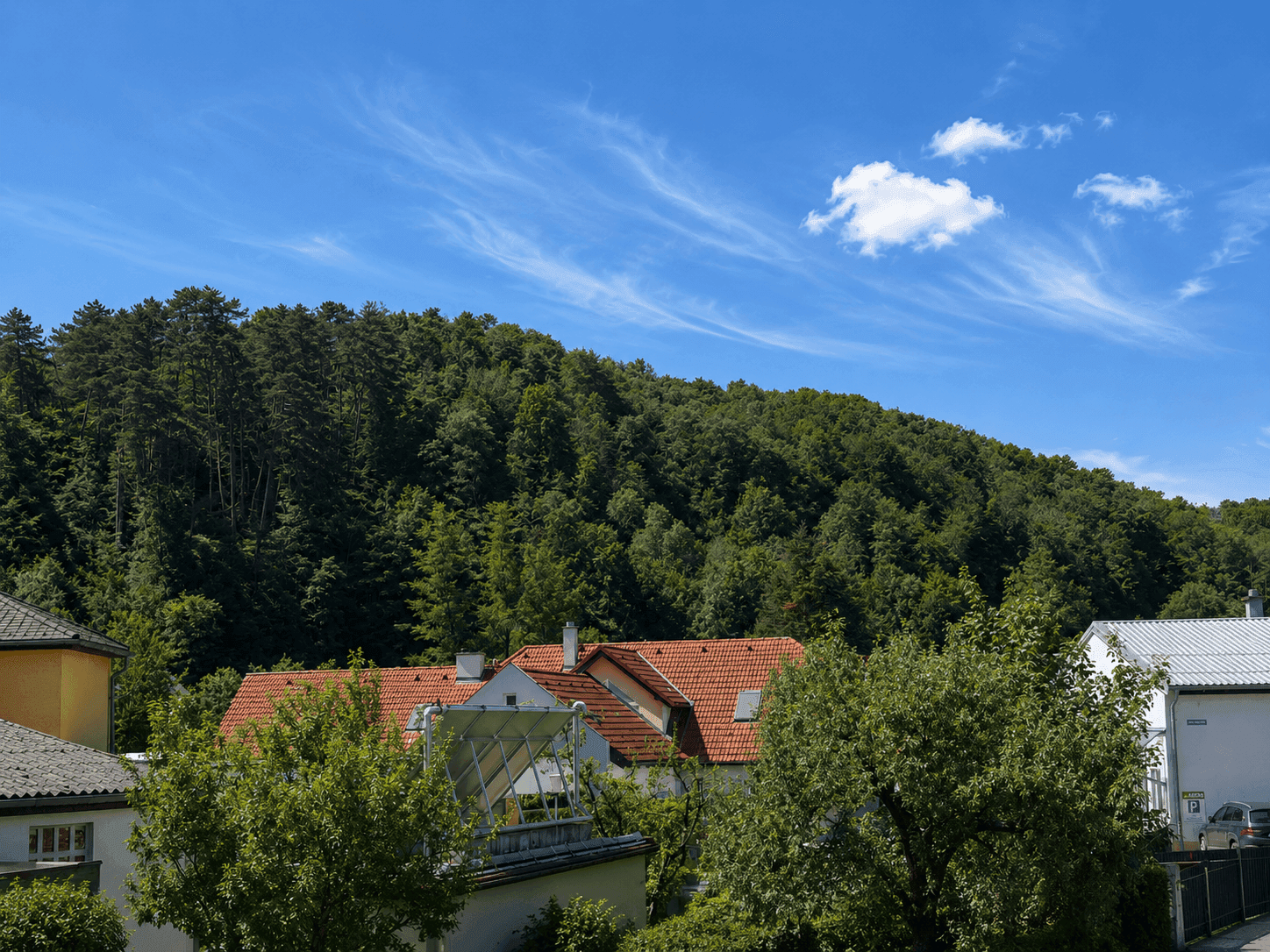 Schlüsselfertiger Erstbezug auf Eigengrund – Garten inklusive &amp; 2 Stellplätze - Ansicht 6