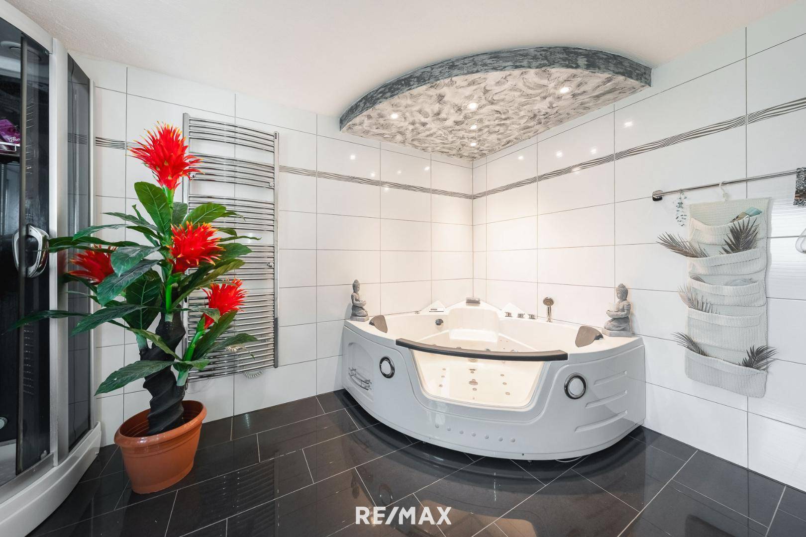 Whirlpool Badewanne