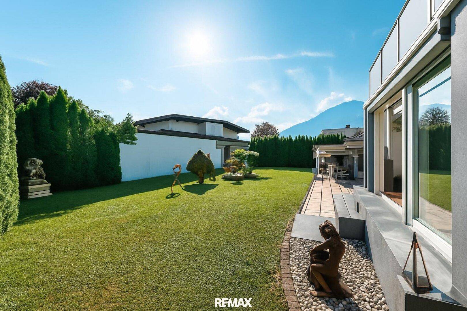 Großzügiges Grundstück trifft Wohnkomfort – Einfamilienhaus auf ca. 700 m² mit Traumgarten! - Ansicht 2