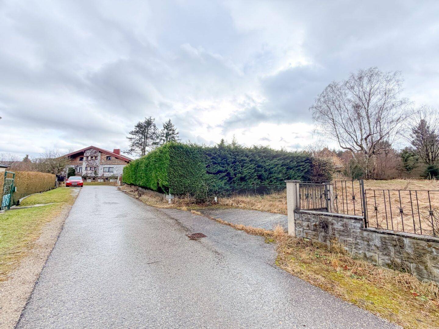 1.198 m² großes Baugrundstück in Grünruhelage im Ortsteil Bartberg beim Wienerwaldsee! 14 Minuten zur Wiener Stadtgrenze! - Ansicht 3