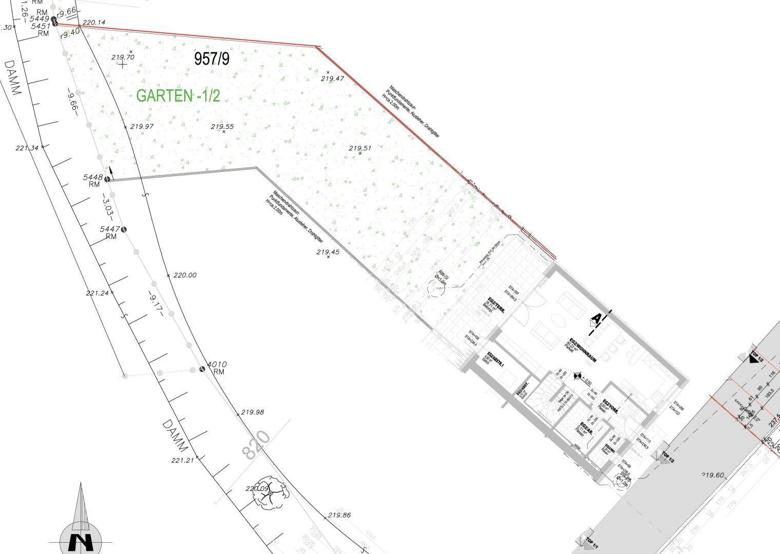 Lageplan des Grundstücks mit Gebäudegrundriss und der angrenzenden Gartenfläche.