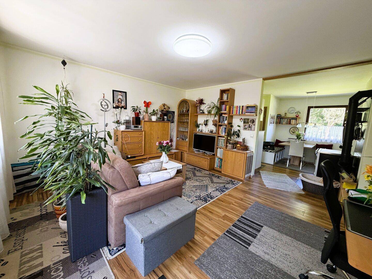 BUNGALOW im GARTENPARADIES - in ländlicher Grünlage - Mehr