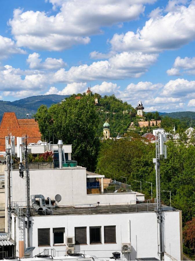 Charmante Citywohnung mit Blick auf den Grazer Schlossberg – urbanes Wohnen mit besonderem Flair - Pohľad 5