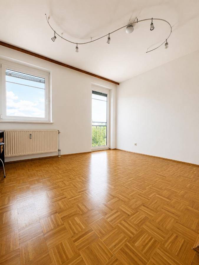 Charmante Citywohnung mit Blick auf den Grazer Schlossberg – urbanes Wohnen mit besonderem Flair - Pohľad 2