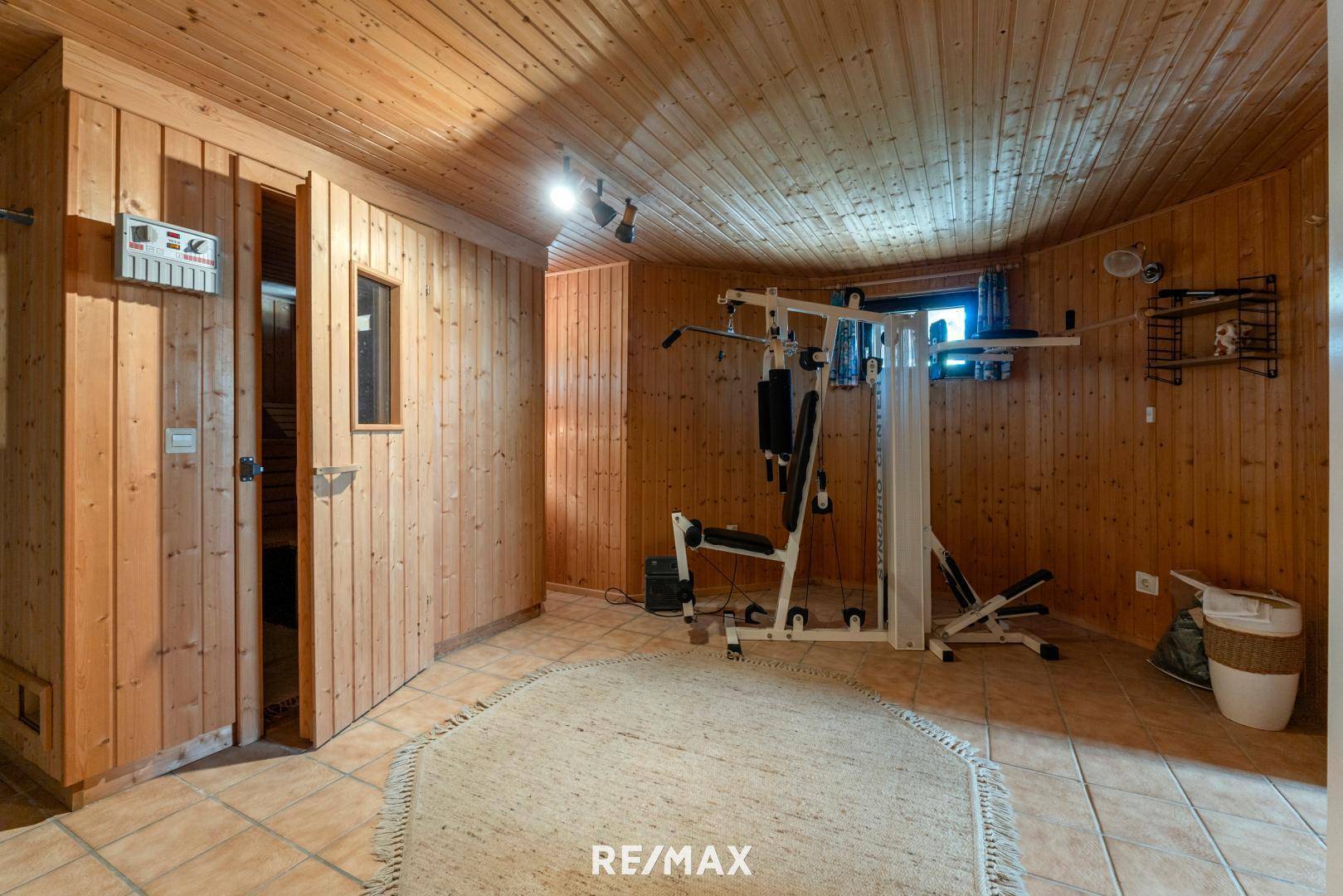 Kellerraum mit Sauna