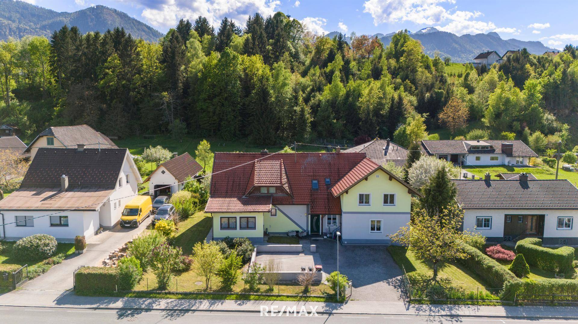 Drohnenaufnahme Ansicht Haus