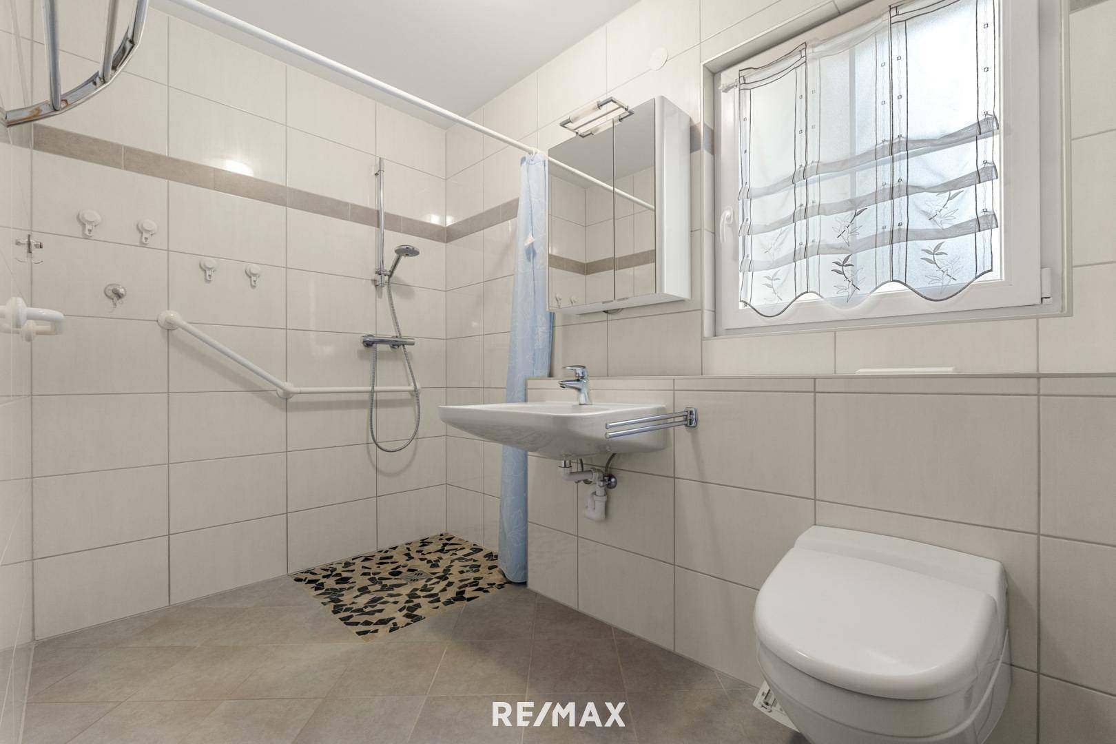 Badezimmer EG