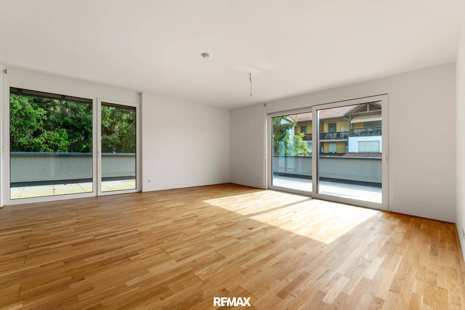 Exklusive Dachgeschosswohnung mit traumhafter Terrasse in Krumpendorf am Wörthersee – pohled 2