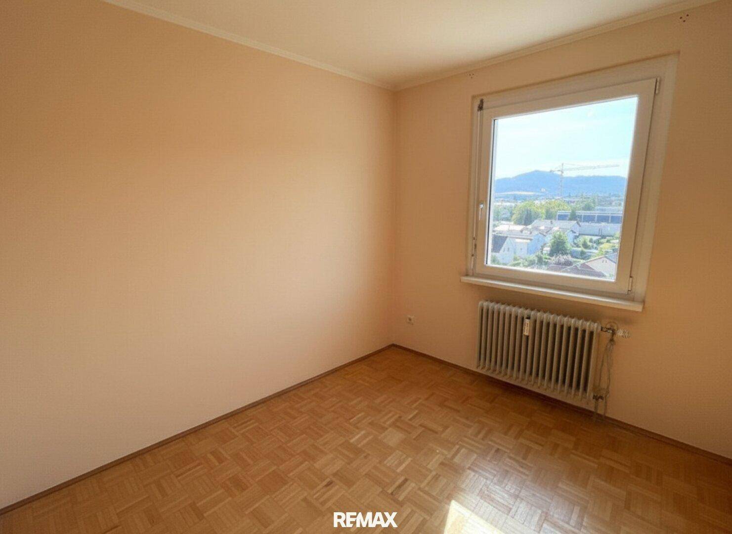 Renovierungsbedürftige 3-Zimmer-Wohnung mit Loggia in Waidmannsdorf - Widok 5
