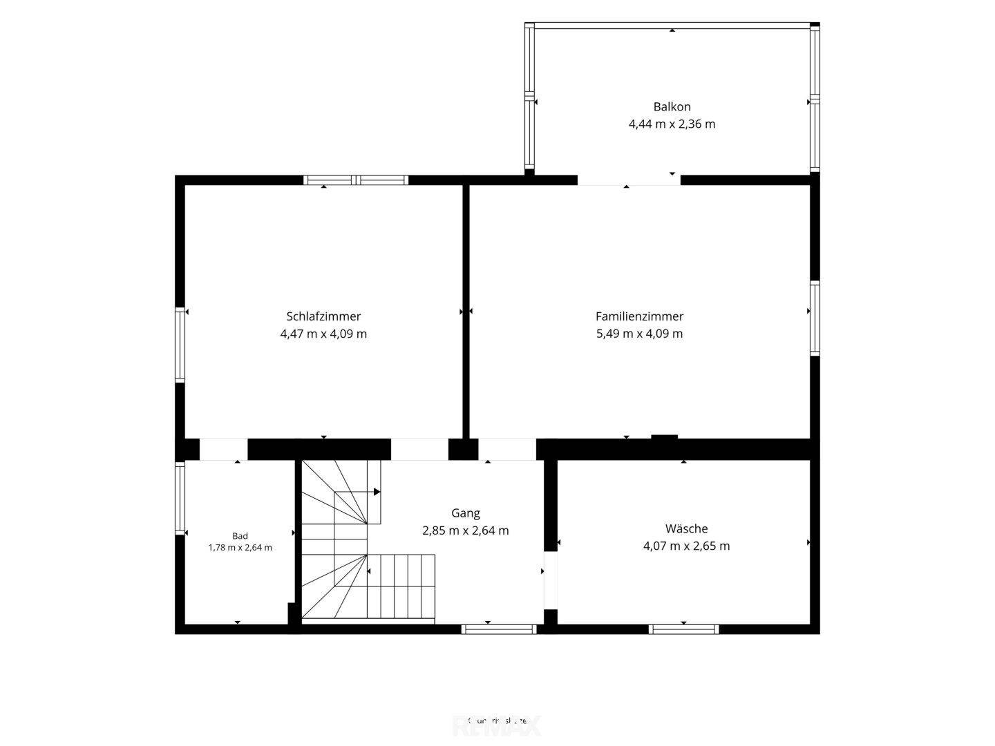 Grundriss des Obergeschosses mit Schlafzimmer, Familienzimmer, Bad, Gang und Balkon.