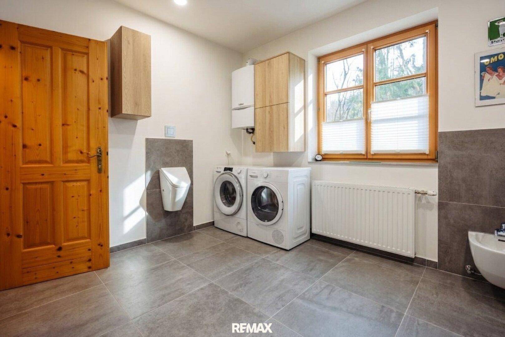 Badezimmer EG