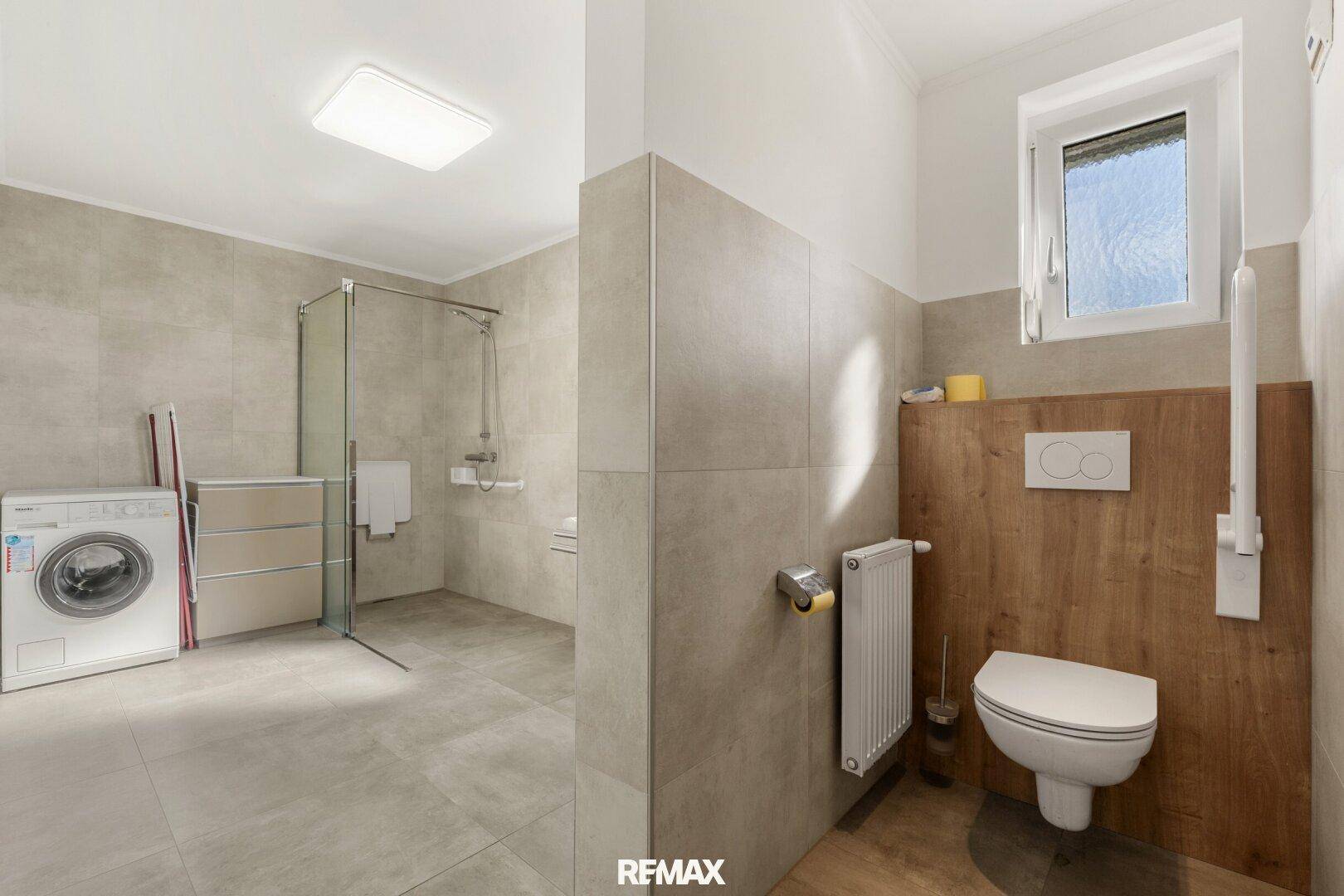 Barrierefreies Badezimmer EG