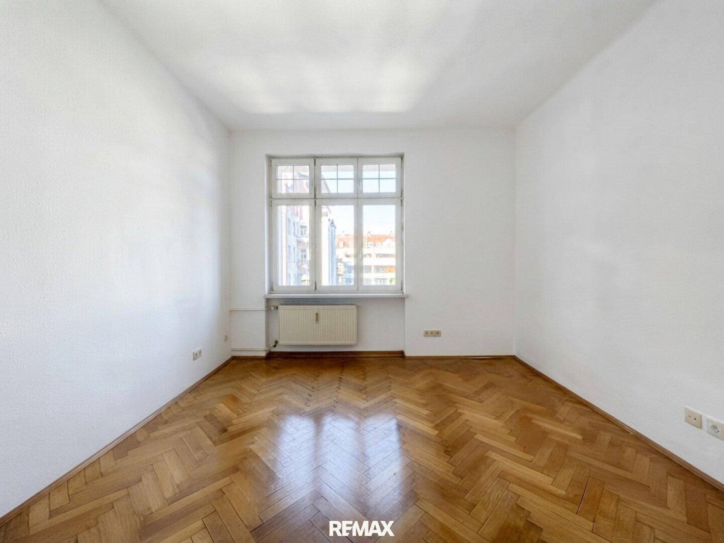 Wohn-/Ess-/Schlafzimmer