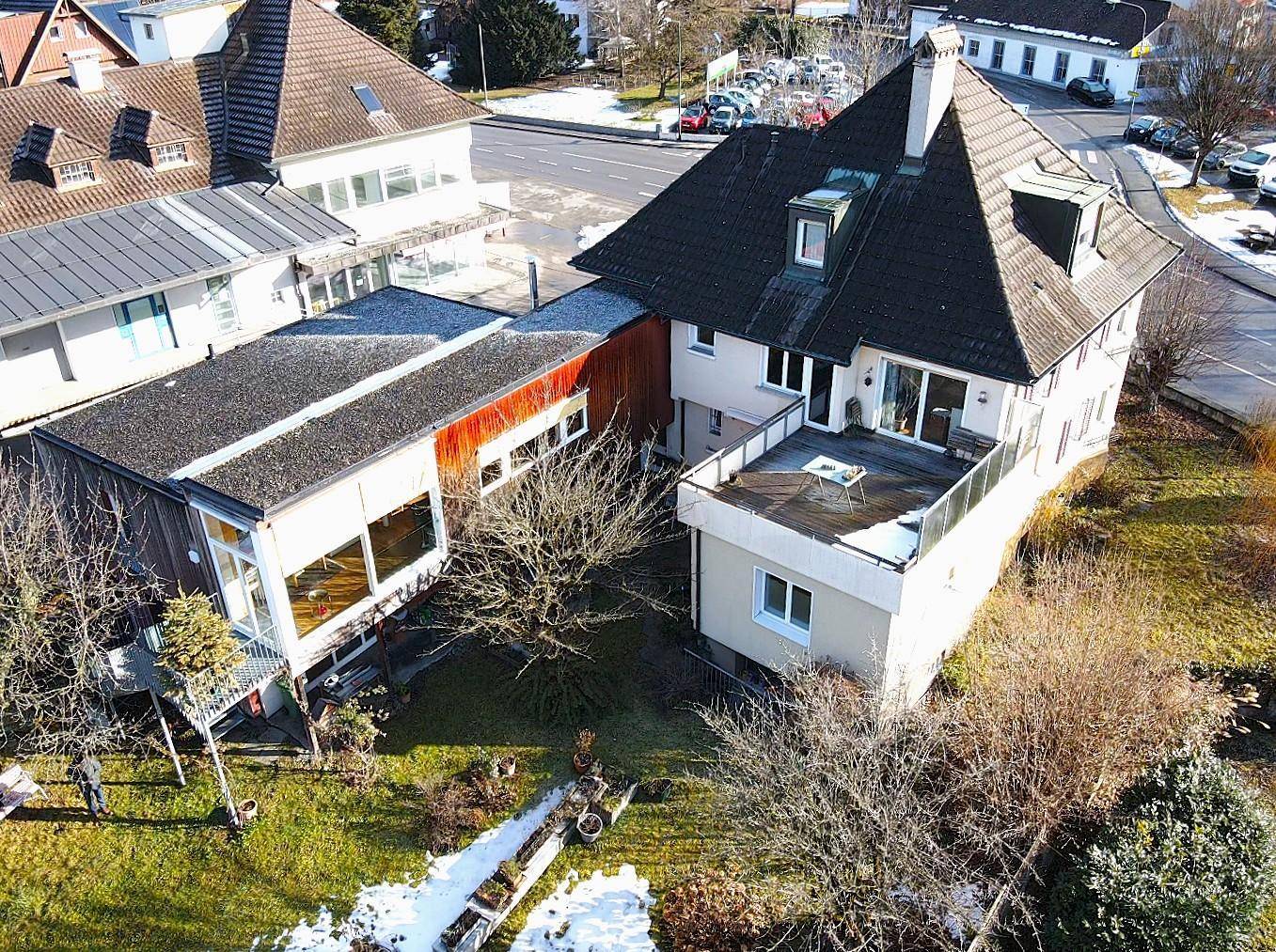 Stilvolles Wohnhaus mit bestehender Ordination im Herzen von Rankweil - Ansicht 2