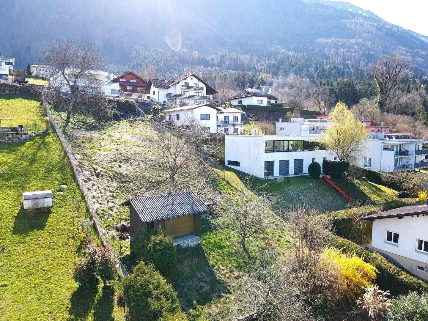 Traumhaftes Baugrundstück (Hanglage) in Feldkirch-Tisis mit herrlichem Blick auf die Schweizer Alpen - Ansicht 2