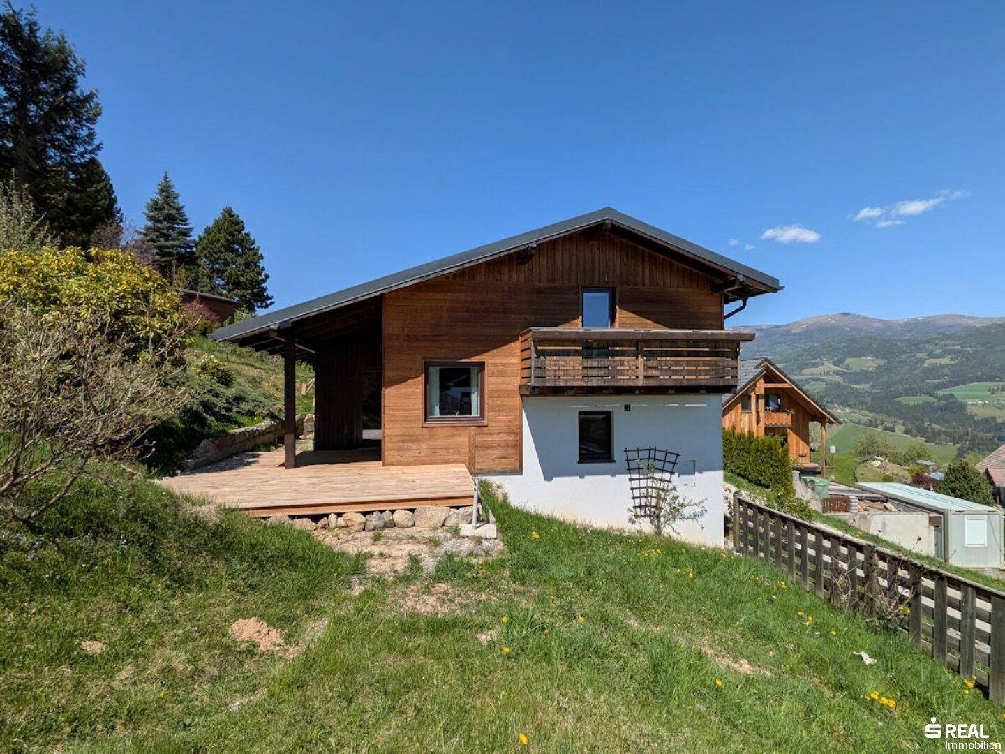 Freizeitwohnsitz! Charmantes Ferienhaus mit herrlicher Aussicht am Rainsberg in Reichenfels! – pohled 2