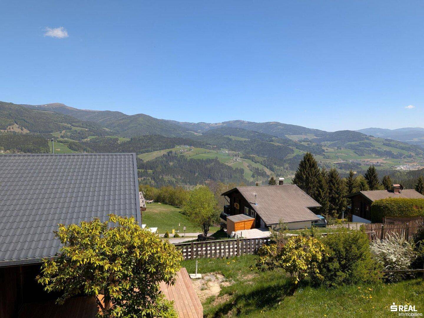 Freizeitwohnsitz! Charmantes Ferienhaus mit herrlicher Aussicht am Rainsberg in Reichenfels! – pohled 6