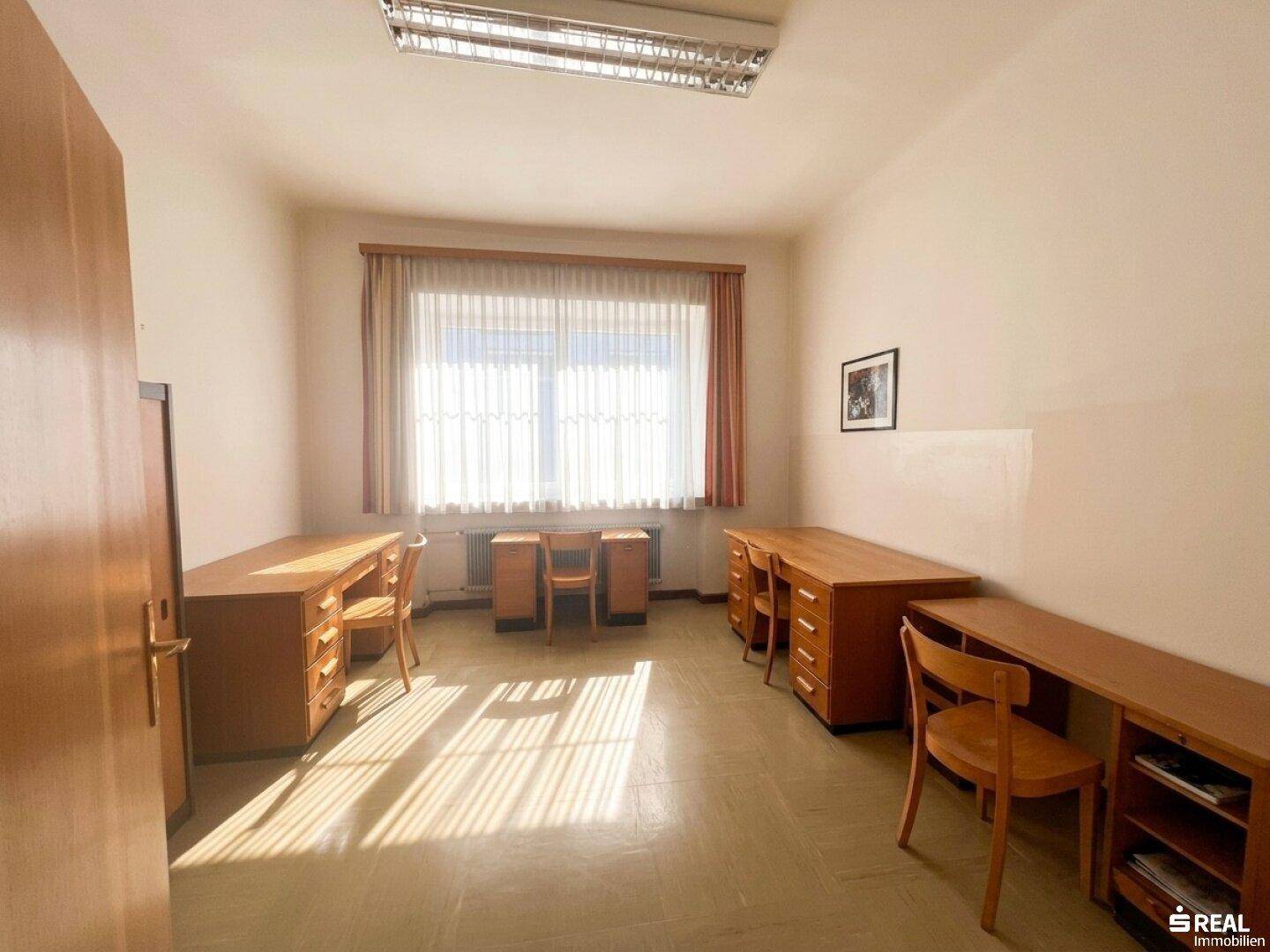 Repräsentative Büro- und Geschäftsimmobilie in begehrter Lage am Kreuzbergl – pohled 6