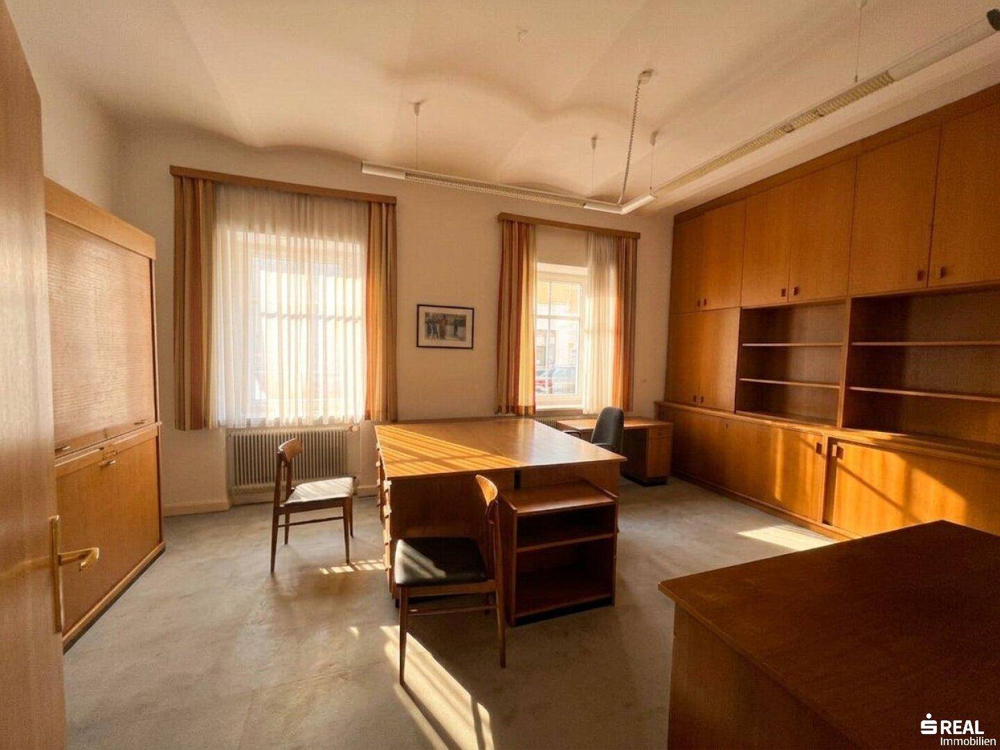 Repräsentative Büro- und Geschäftsimmobilie in begehrter Lage am Kreuzbergl – pohled 4