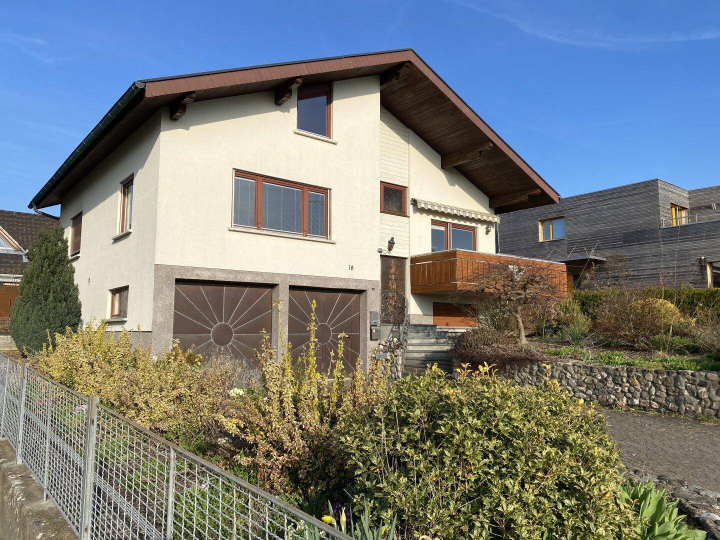 Gepflegtes Einfamilienhaus in ruhiger Lage - Ansicht 2