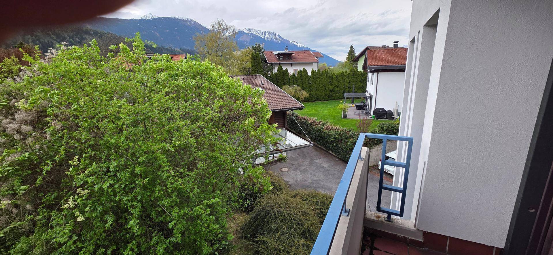 Großzügiges Wohnhaus zum Wohnen und arbeiten - View 3